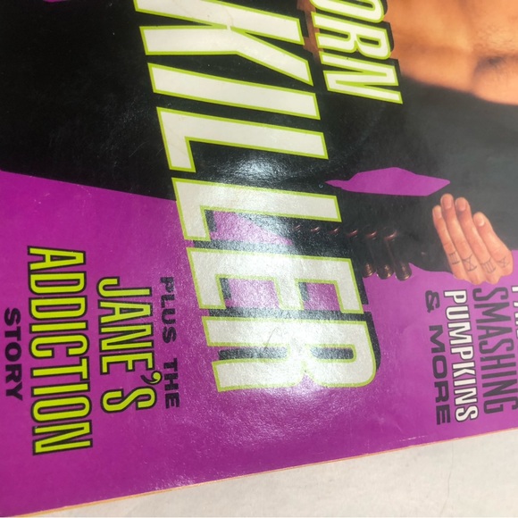 Guitar World Magazine Back Issue March 1996 : Korn, Ozzy, Metallica ,Jimi Hendri - Picture 9 of 14